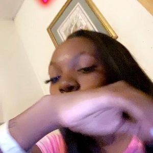 Meet your Posher, Dontaezia